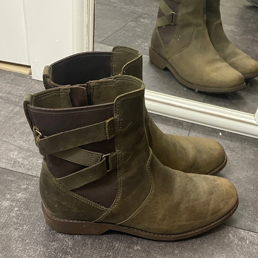 Teva Khaki Elory Boots with Buckle